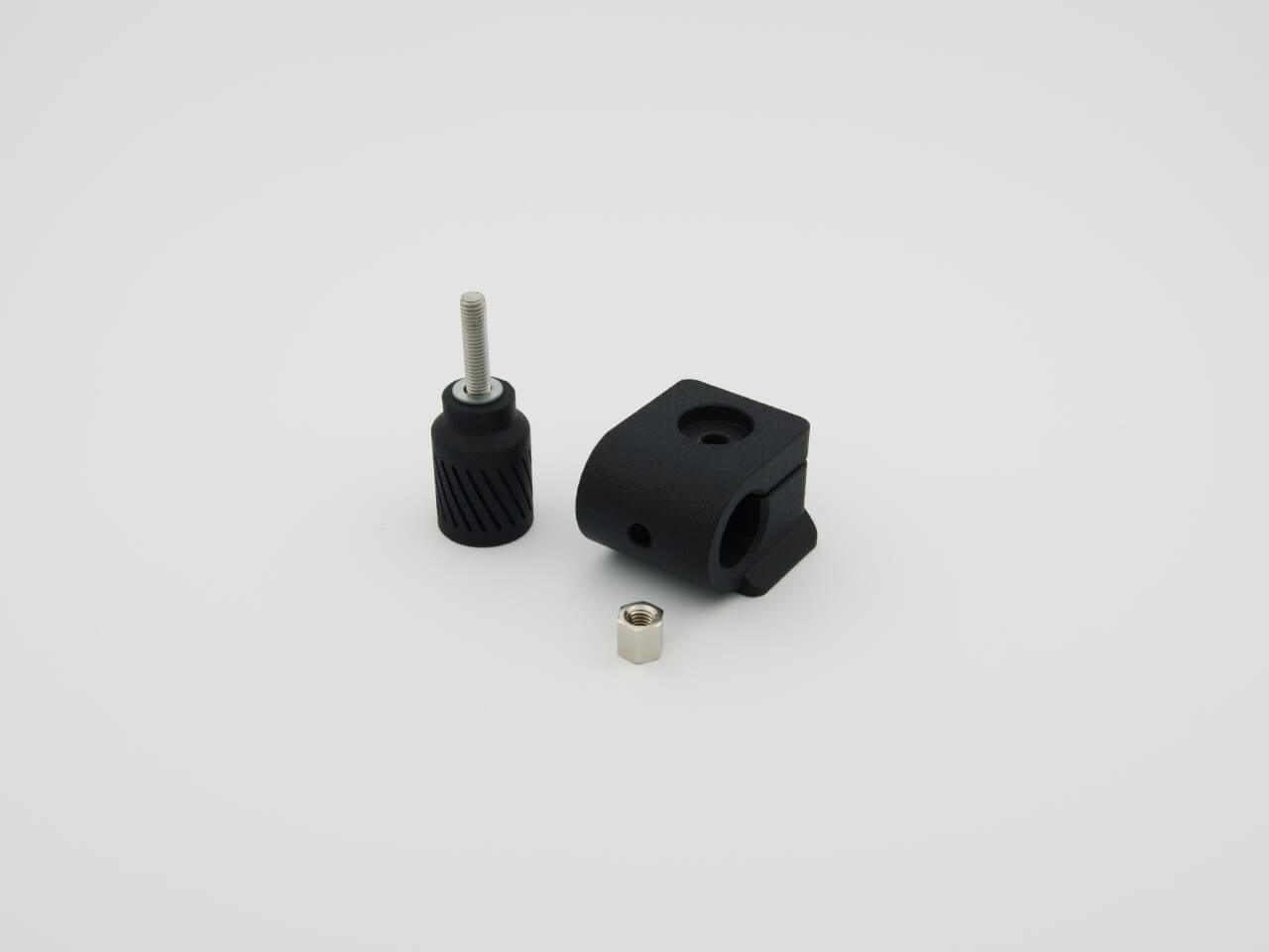 Arca-type clamp for Ø15mm rods - what is in the bag